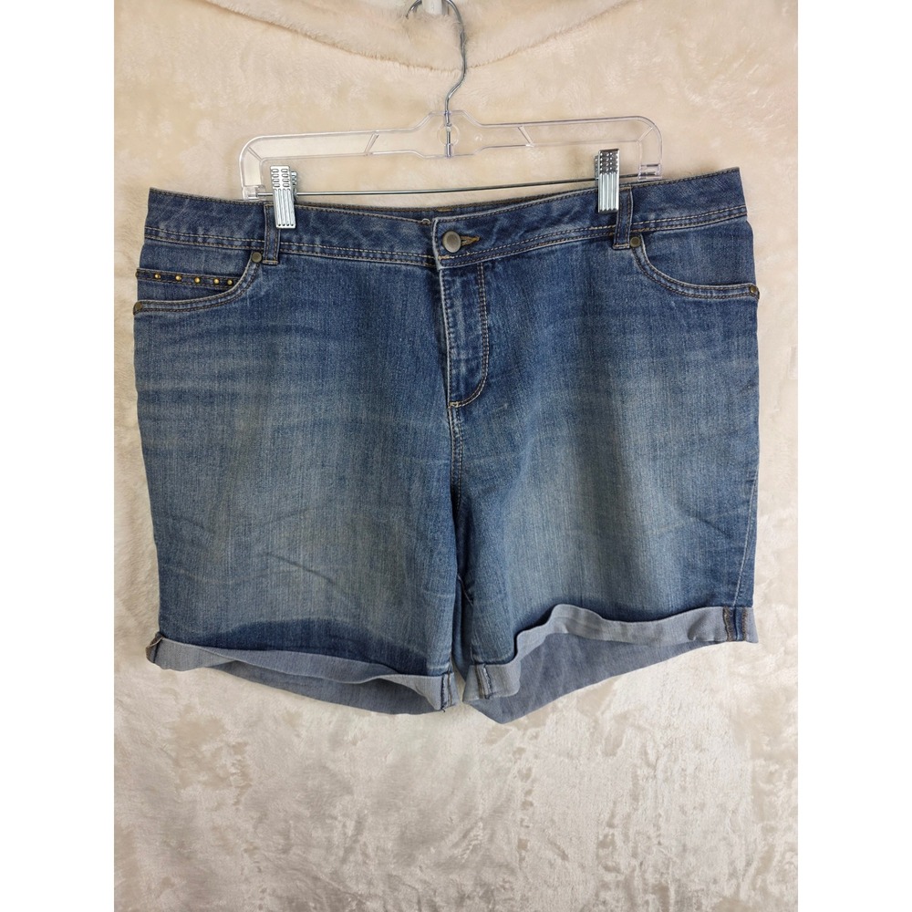 Sonoma Life + Style Mediumโ Wash Denim Walking Shorts Studded Modern Fit 16W